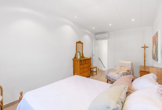 Resale - Villa - Orihuela Costa - Punta Prima