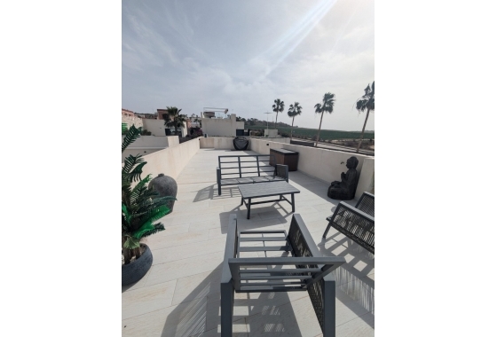 Rynek Wtórny - Willa - Algorfa