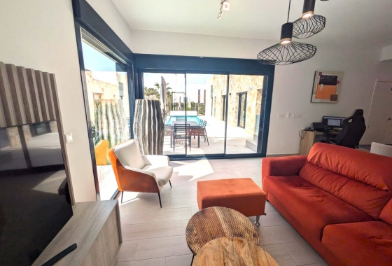 Rynek Wtórny - Willa - Algorfa