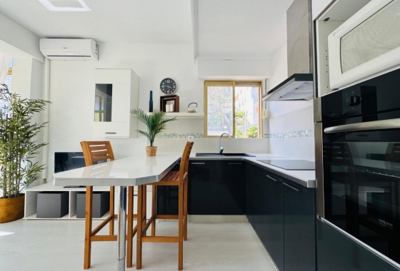 Resale - Apartment / flat - Santa Pola - Playa del Este