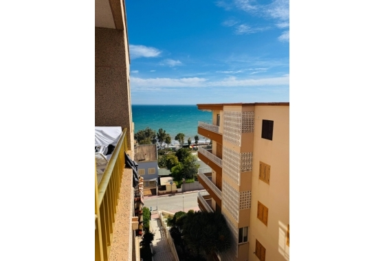Resale - Apartment / flat - Santa Pola - Playa del Este