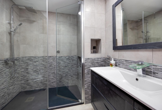 Resale - Apartment / flat - Torrevieja - Torrevieja - Playa de los Locos