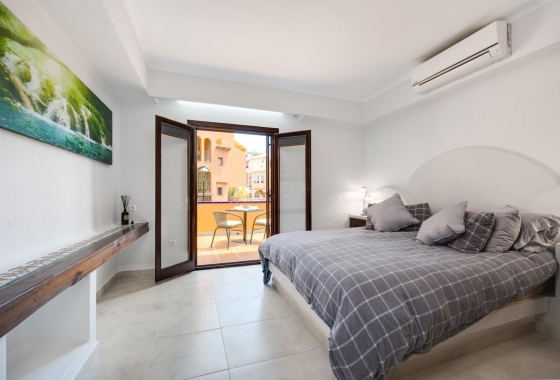 Resale - Apartment / flat - Torrevieja - Torrevieja - Playa de los Locos