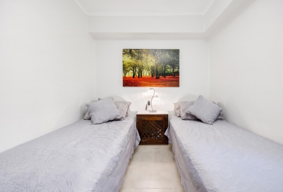 Resale - Apartment / flat - Torrevieja - Torrevieja - Playa de los Locos