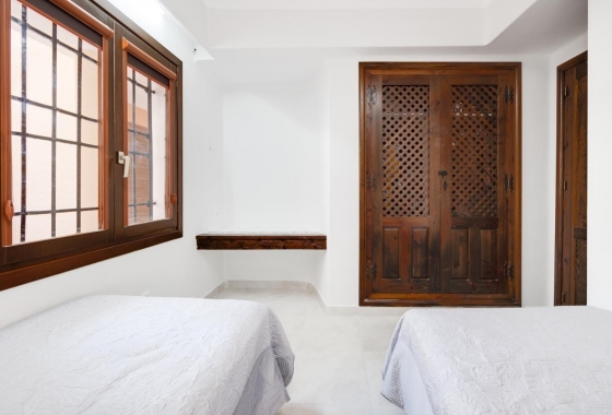 Resale - Apartment / flat - Torrevieja - Torrevieja - Playa de los Locos