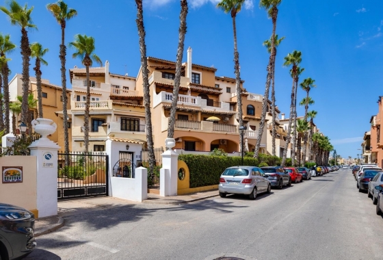 Resale - Apartment / flat - Torrevieja - Torrevieja - Playa de los Locos