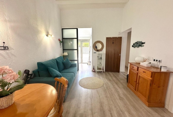 Resale - Villa - Orihuela Costa - Punta Prima