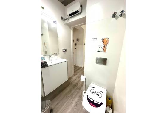 Resale - Villa - Orihuela Costa - Punta Prima