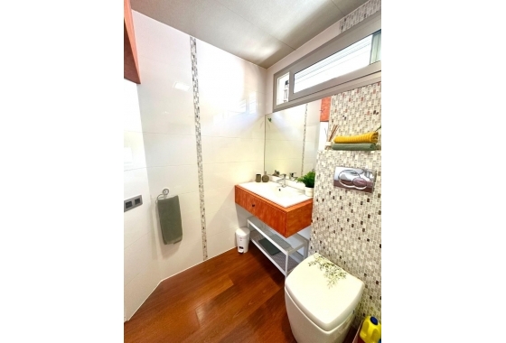 Resale - Villa - Orihuela Costa - Punta Prima