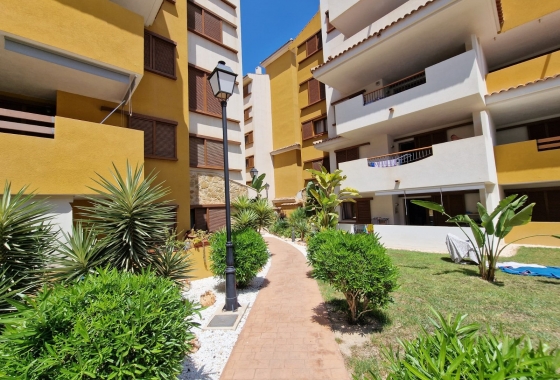 Resale - Apartment / flat - Orihuela Costa - Punta Prima