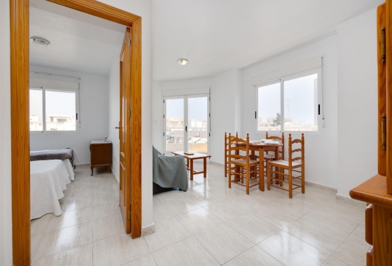 Resale - Apartment / flat - Torrevieja - Playa del Cura
