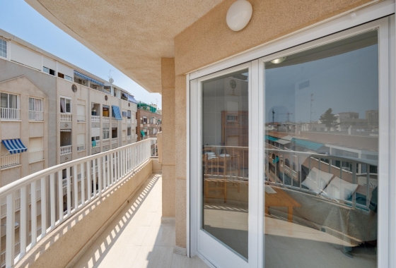 Resale - Apartment / flat - Torrevieja - Playa del Cura