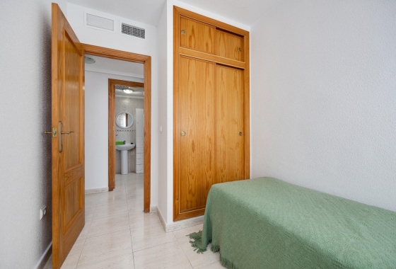 Resale - Apartment / flat - Torrevieja - Playa del Cura