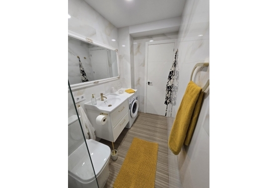 Resale - Apartment / flat - Torrevieja - Torrelamata - La Mata