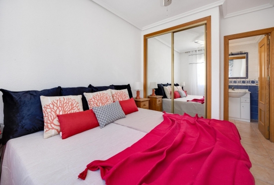 Resale - Bungalow - Torrevieja - Nueva Torrevieja - Aguas Nuevas