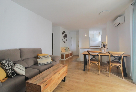 Resale - Apartment / flat - Torrevieja - La Veleta