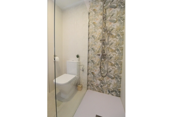 Resale - Apartment / flat - Torrevieja - La Veleta