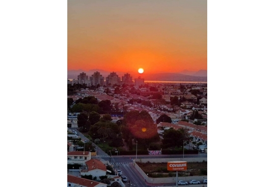 Resale - Apartment / flat - Torrevieja - Torrevieja - Playa de los Locos