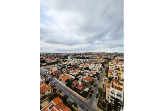 Resale - Apartment / flat - Torrevieja - Torrevieja - Playa de los Locos