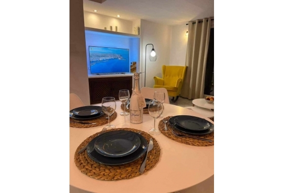 Resale - Apartment / flat - Torrevieja - Torrevieja - Playa de los Locos