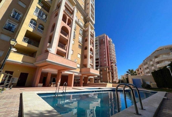 Resale - Apartment / flat - Torrevieja - Torrevieja - Playa de los Locos