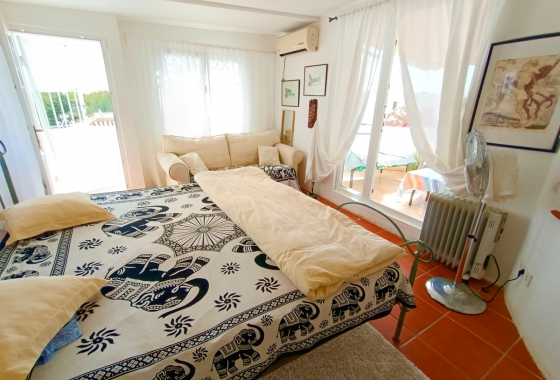 Resale - Villa - Orihuela Costa - La Zenia