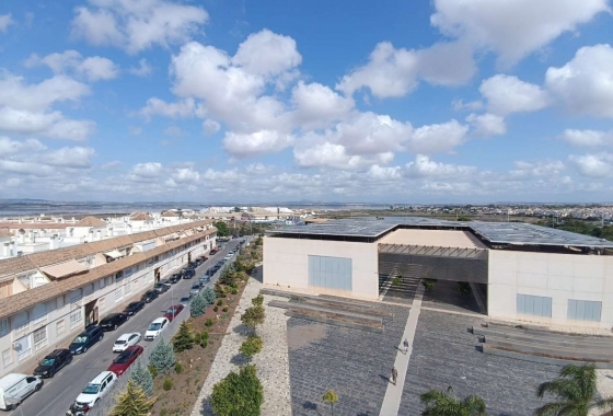 Resale - Apartment / flat - Torrevieja - Acequion