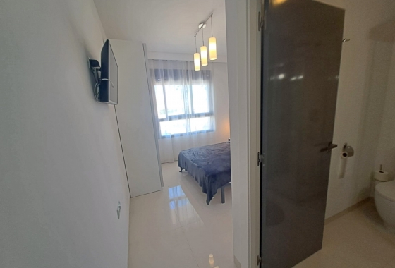 Resale - Bungalow - Pilar de la Horadada - El Mojón