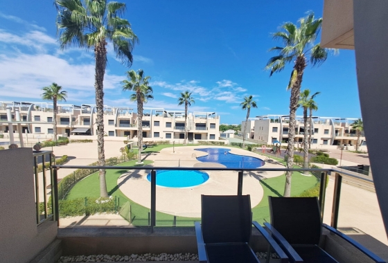 Resale - Bungalow - Pilar de la Horadada - El Mojón