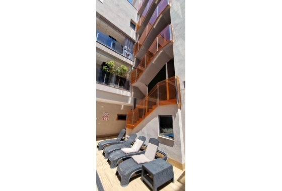 Resale - Apartment / flat - Torrevieja - City Center