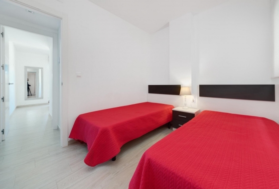 Resale - Apartment / flat - La Mata