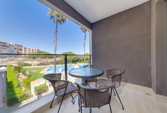 Resale - Apartment / flat - La Mata