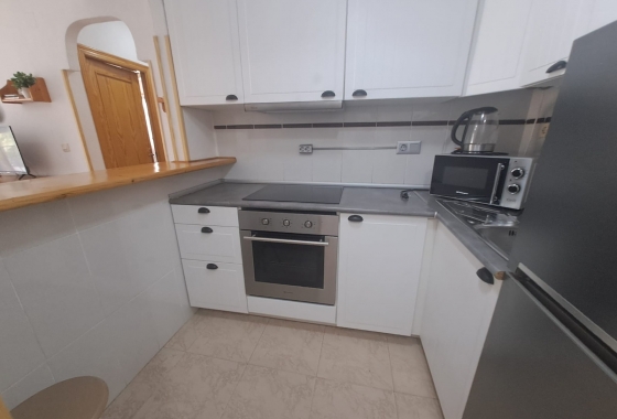 Resale - Apartment / flat - La Mata