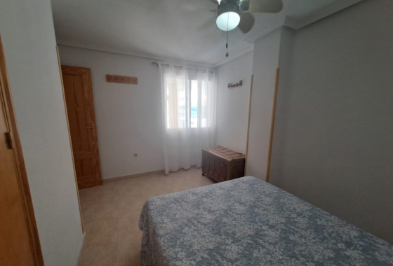 Resale - Apartment / flat - La Mata