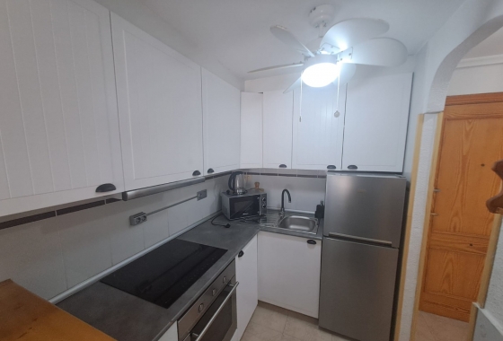 Resale - Apartment / flat - La Mata