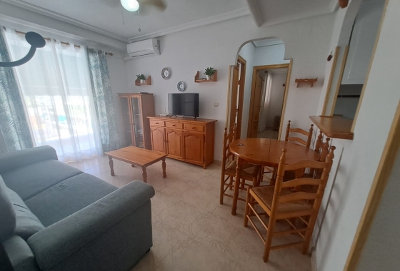 Resale - Apartment / flat - La Mata