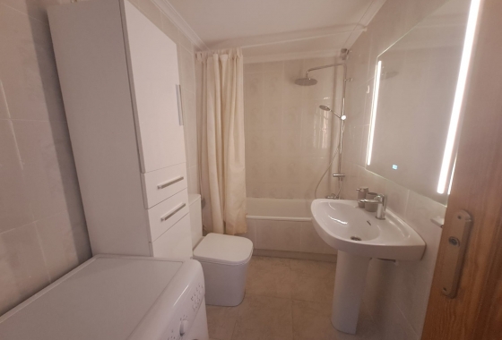 Resale - Apartment / flat - La Mata