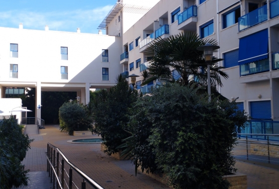 Resale - Apartment / flat - Alicante -  Urbanization