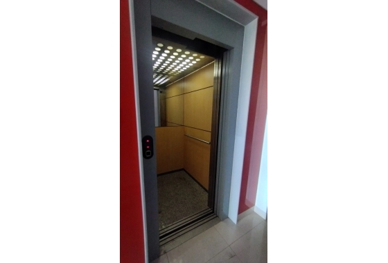 Resale - Apartment / flat - Alicante -  Urbanization