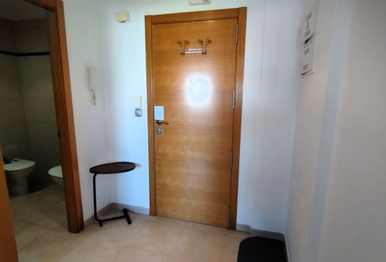 Resale - Apartment / flat - Alicante -  Urbanization