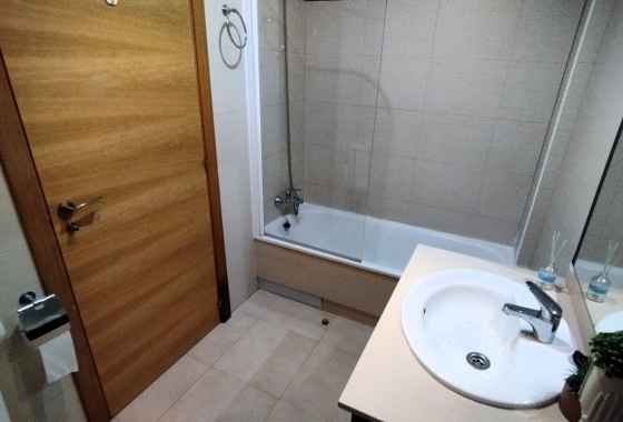 Resale - Apartment / flat - Alicante -  Urbanization