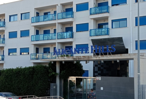 Resale - Apartment / flat - Alicante -  Urbanization