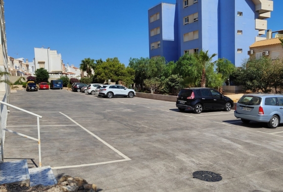 Resale - Apartment / flat - Torrevieja - Torrelamata - La Mata
