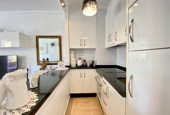 Resale - Apartment / flat - Torrevieja - Torrevieja - Playa de los Locos