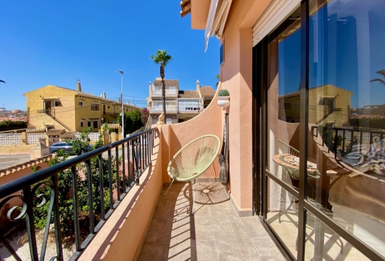 Resale - Apartment / flat - Torrevieja - Torrevieja - Playa de los Locos