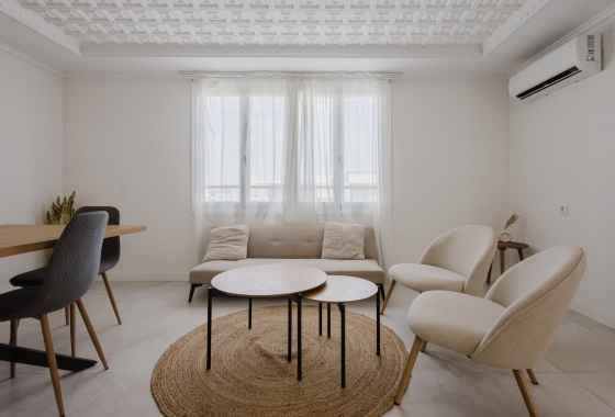 Resale - Apartment / flat - Torrevieja - Playa Acequion