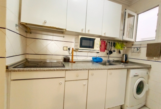 Resale - Apartment / flat - Torrevieja - Playa del Acequión