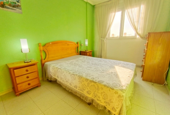 Resale - Apartment / flat - Torrevieja - Playa del Acequión