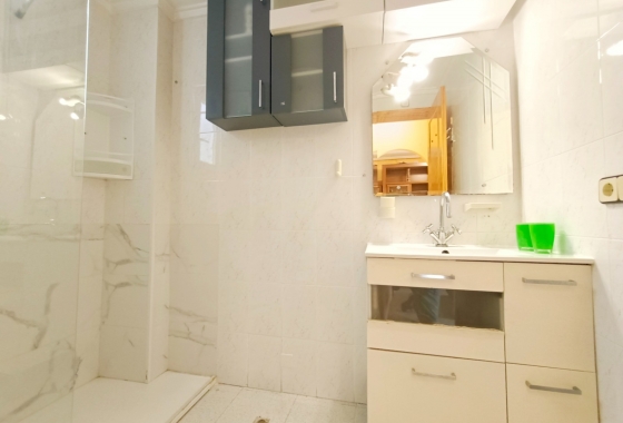 Resale - Apartment / flat - Torrevieja - Playa del Acequión