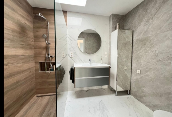 Resale - Villa - La Mata